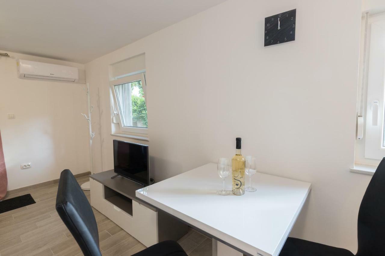 Apartment Goran Zára Kültér fotó